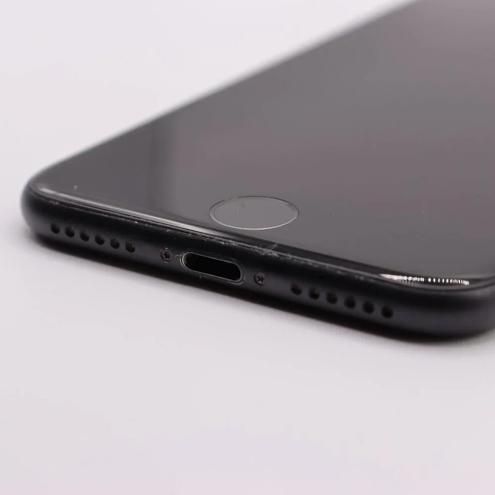 iPhone 7 UNLOCKED Great condition